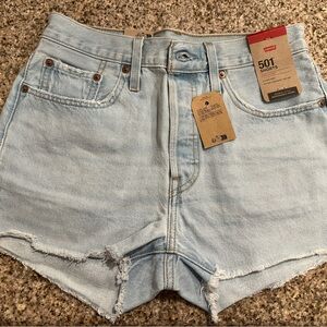 NWT Levi's Women's 501 Light Wash Jean Shorts